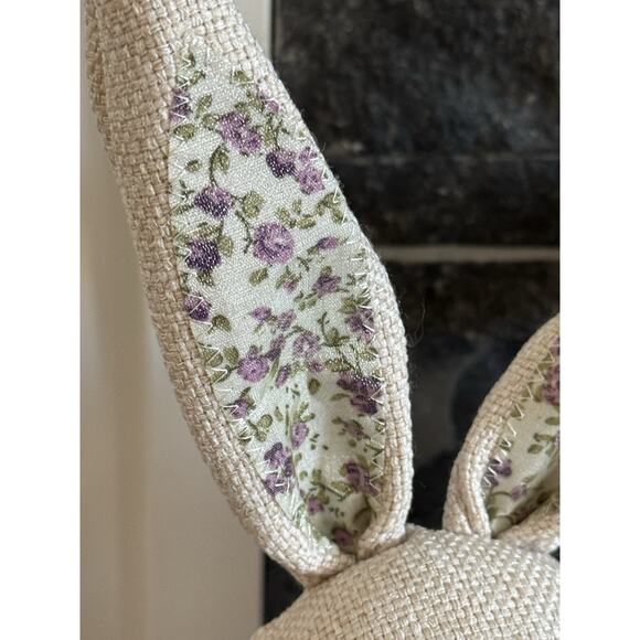 NWOT Easter Bunny Rabbits Fabric Sitting Couple Male Female Decor - Picture 4 of 9